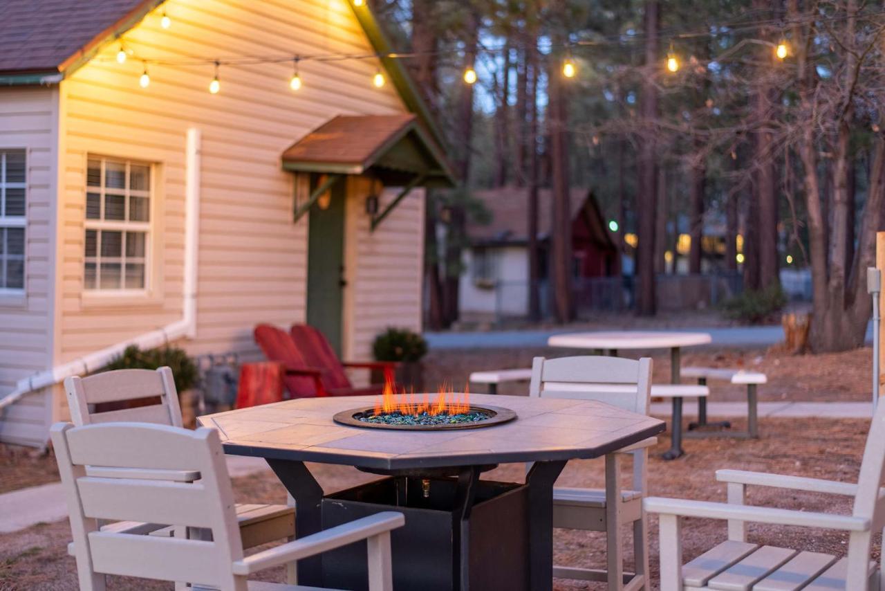 Lakewood Cabins Velké Medvědí jezero Exteriér fotografie